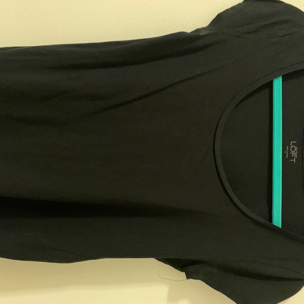 Black loft shirt